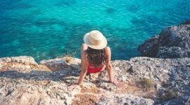 Sinar matahari mengandung nutrisi vitamin D yang baik. (Pexels.com/Jo Kassis)