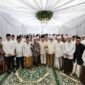 Calon presiden nomor urut 2, Prabowo Subianto bersilaturahmi dengan 68 kiai di Pondok Pesantren Langitan, Tuban, Jawa Timur. (Dok. TKN Prabowo Gibran)