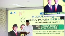 Presiden dan Wakil Presiden terpilih Prabowo Subianto dan Gibran Rakabuming Raka menghadiri Nuzulul Qur’an dan Buka Puasa bersama Partai Golkar di DPP Golkar. (Dok. Tim Media Prabowo)