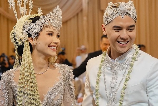 Pernikahan Al Ghazali, dan Alyssa Daguise. (Instagram.com @alghazali7)